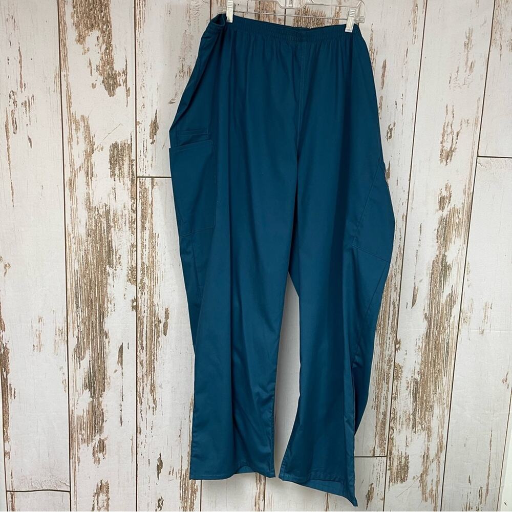 NWT Scrub Zone, Elastic Waist Cargo Scrub Pants, Size 4XL. Turquoise Teal Color.